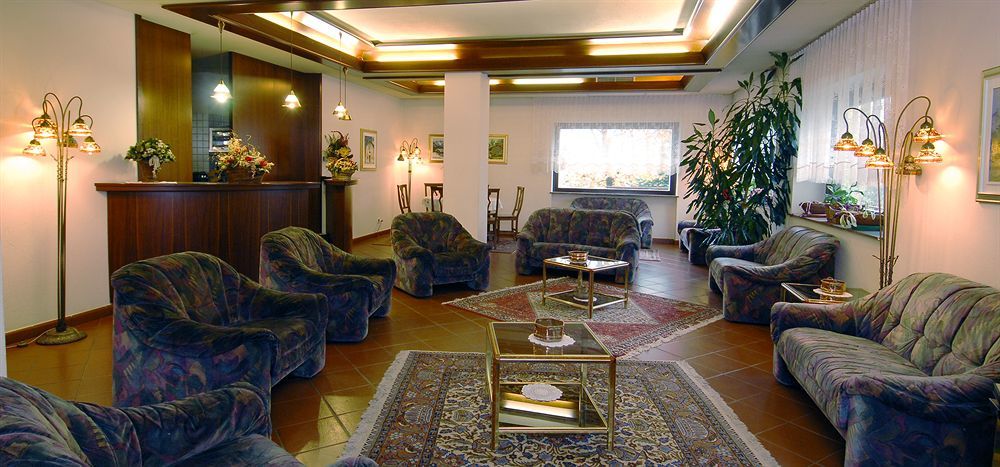 Hotel Comtes De Challant Albergo Etico Valle D'Aosta Fenis Exterior photo